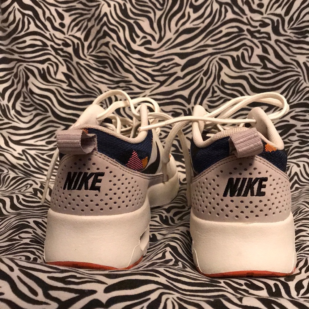 NIKE AIR MAX THEA 👟 - Picture 4 of 4